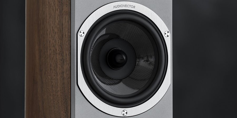0 Audiovector R Detail 2.jpg